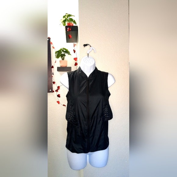 Lululemon Burgundy Full Zip Breathable Mesh Running Vest Women's Size S - Picture 2 of 15